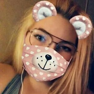 Meet your Posher, Macie